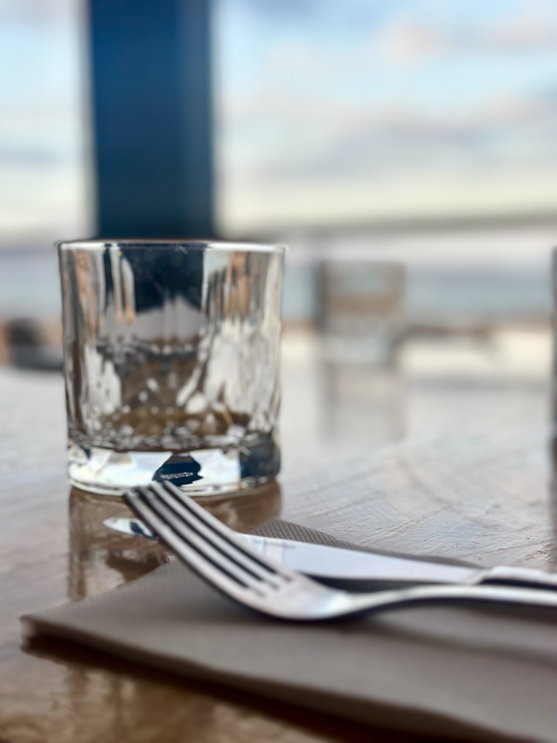 Elegant table setting at the waterfront